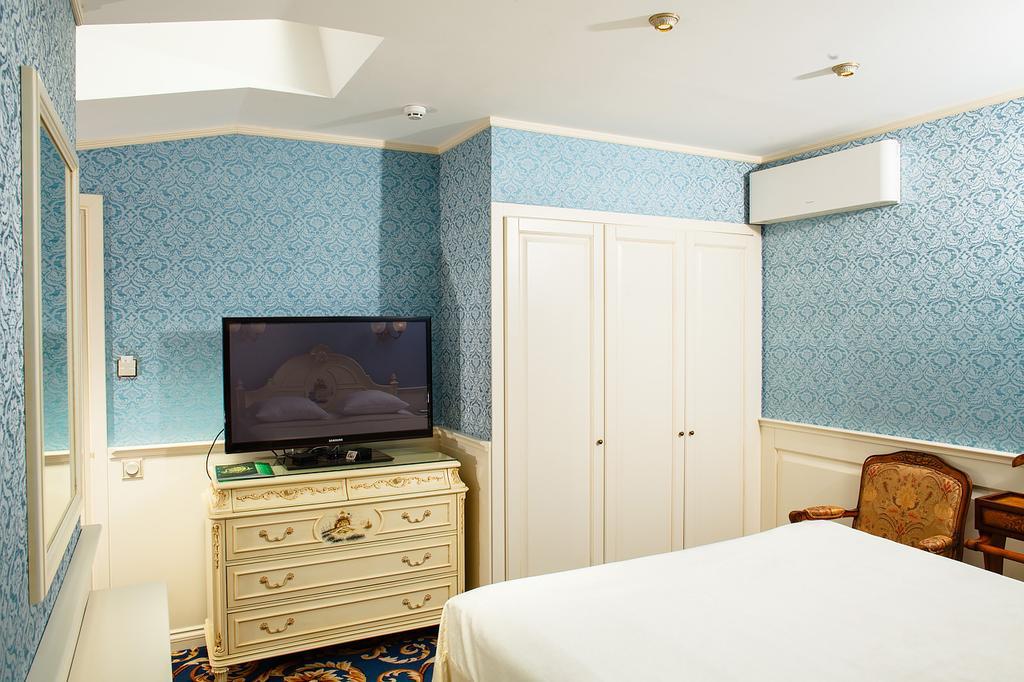 Ministerium Hotell Odessa Exteriör bild